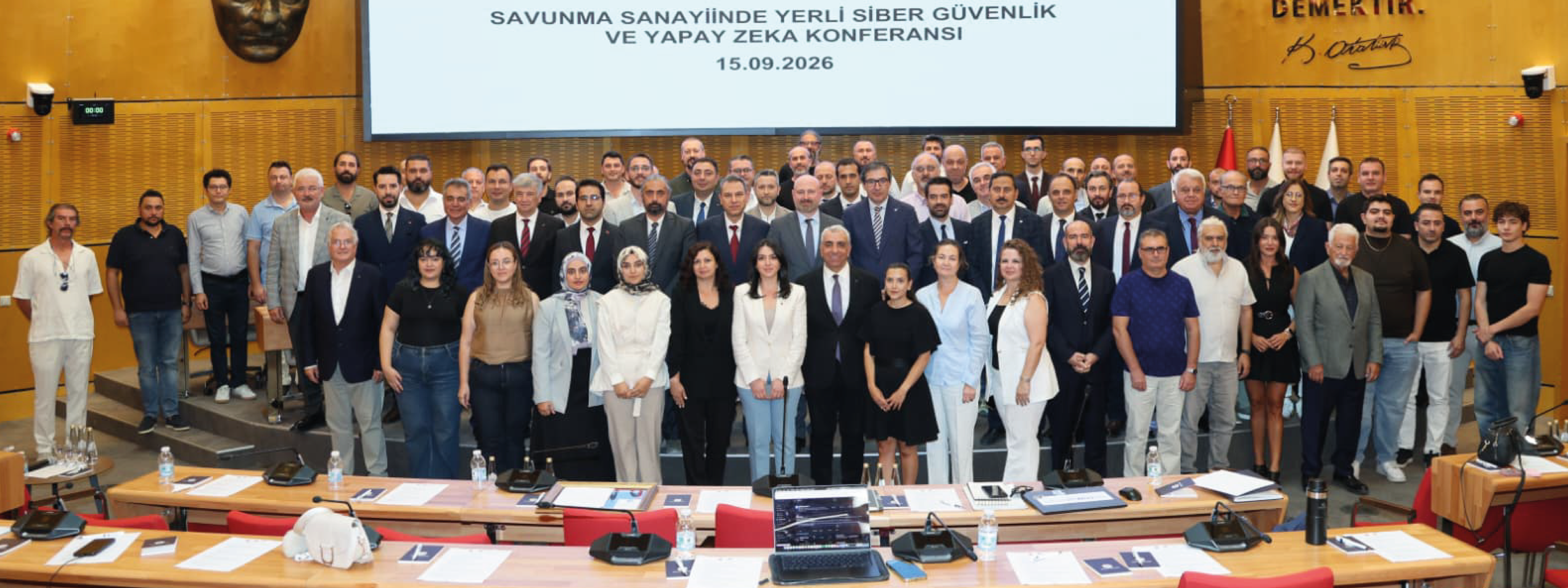 SAVUNMA SANAYİİNDE YERLİ SİBER GÜVENLİK VE YAPAY ZEKÂ ÇÖZÜMLERİ İZMİR'DE BULUŞTU